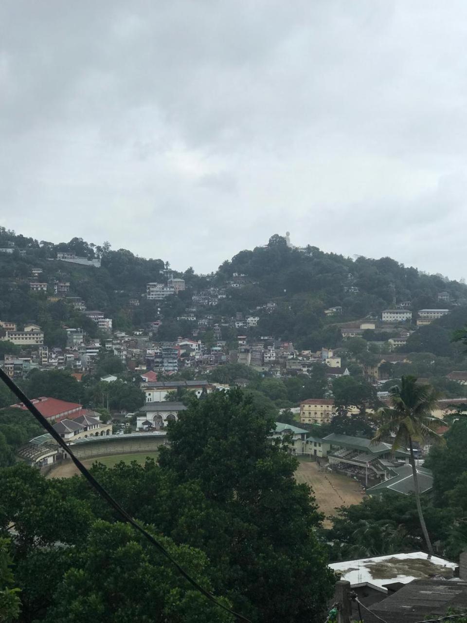S V Homestay Kandy Eksteriør billede