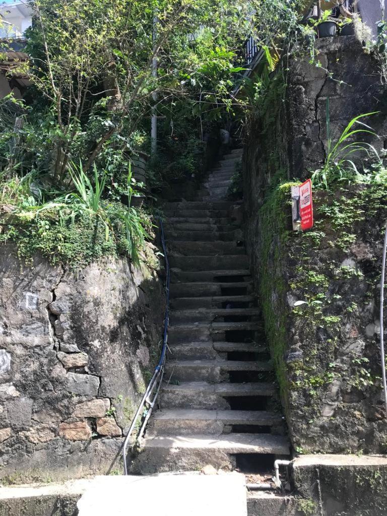 S V Homestay Kandy Eksteriør billede