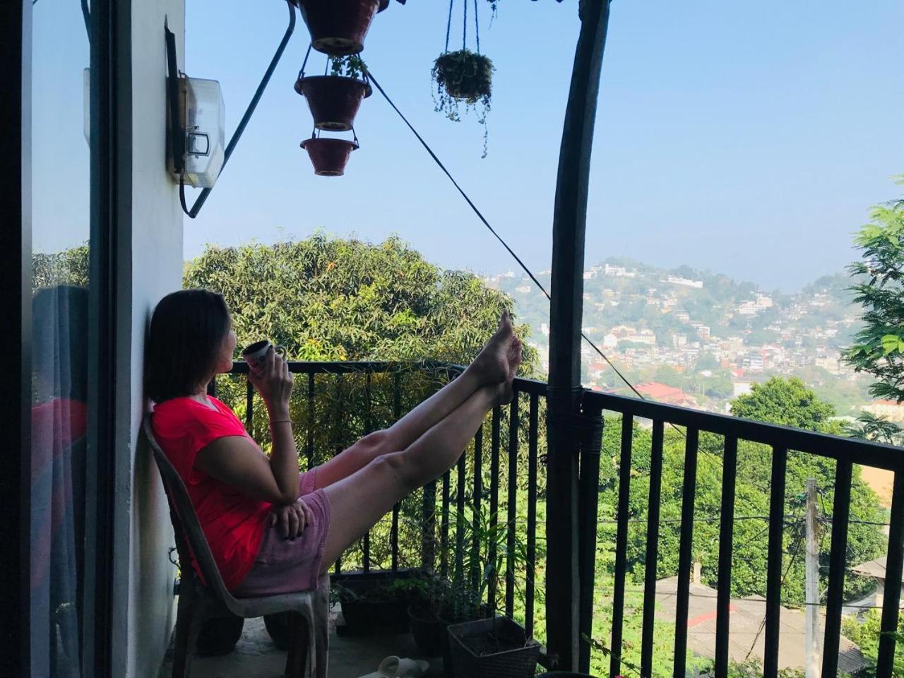 S V Homestay Kandy Eksteriør billede